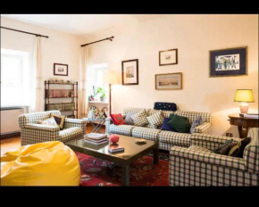 Cozy apartment in Palazzo Magnalbo' Macerata